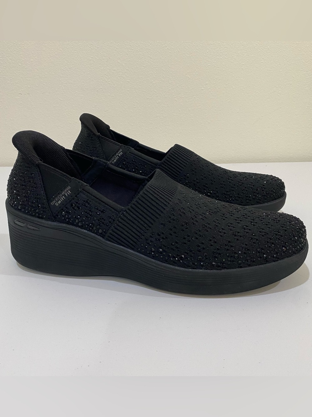 Skechers Martha Stewart Pier Lite Reflection Black Women Sz 9